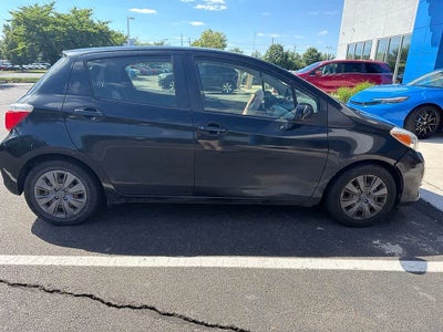 2013 Toyota Yaris LE