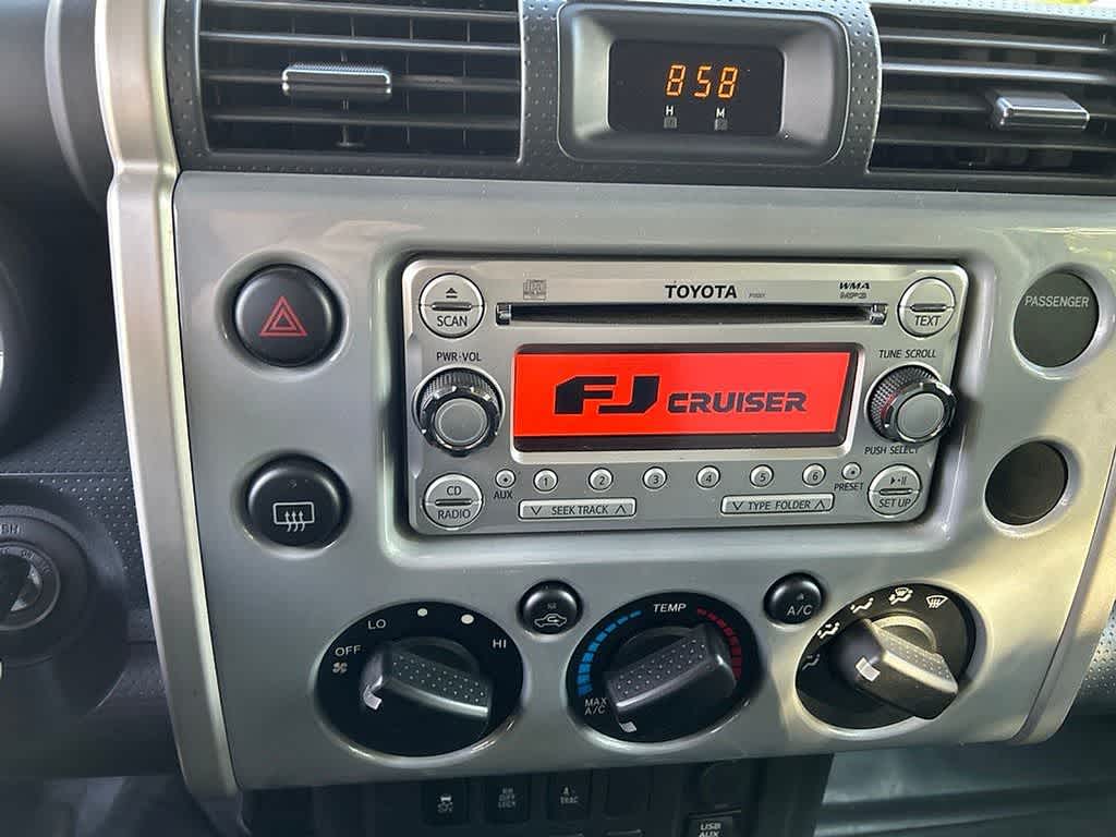 2013 Toyota FJ Cruiser Base