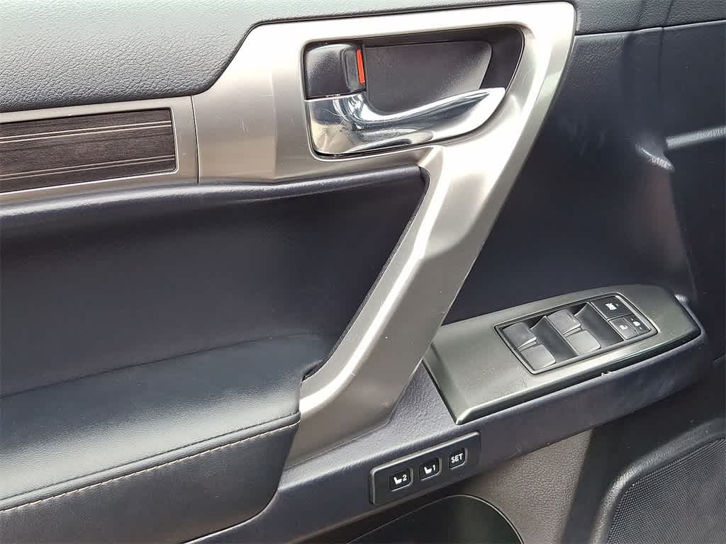 2023 Lexus GX Luxury