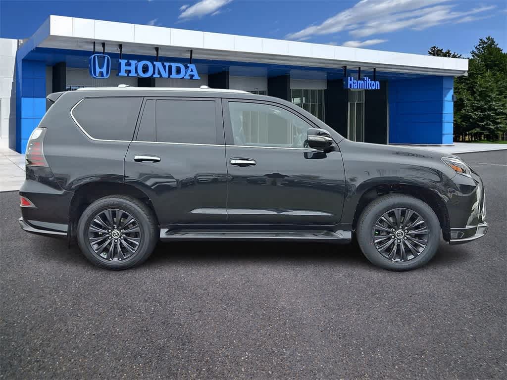 2023 Lexus GX Luxury