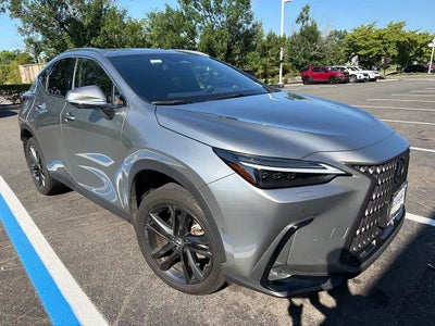 2024 Lexus NX 450h+ Luxury
