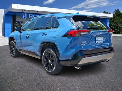 2022 Toyota RAV4 Hybrid SE