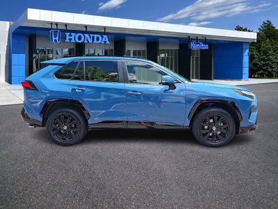 2022 Toyota RAV4 Hybrid SE