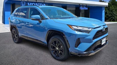 2022 Toyota RAV4 Hybrid SE