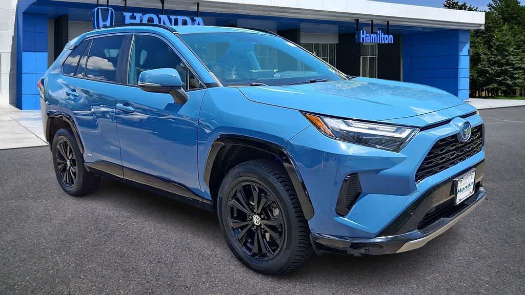 2022 Toyota RAV4 Hybrid SE