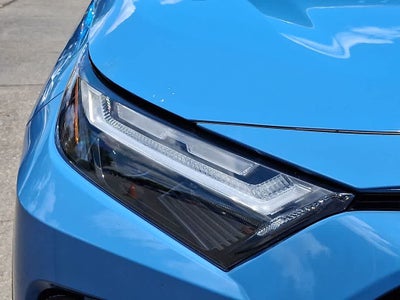 2022 Toyota RAV4 Hybrid SE