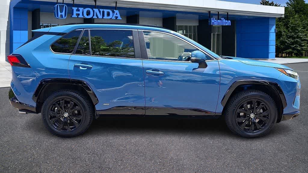 2022 Toyota RAV4 Hybrid SE