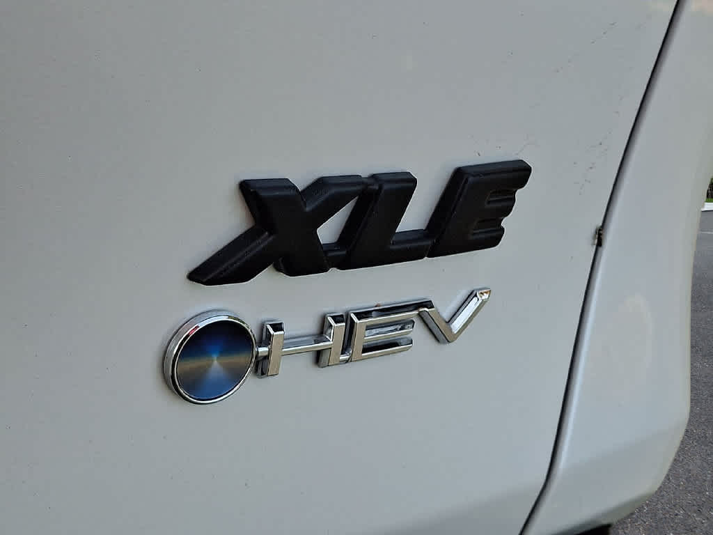 2025 Toyota RAV4 Hybrid XLE Premium
