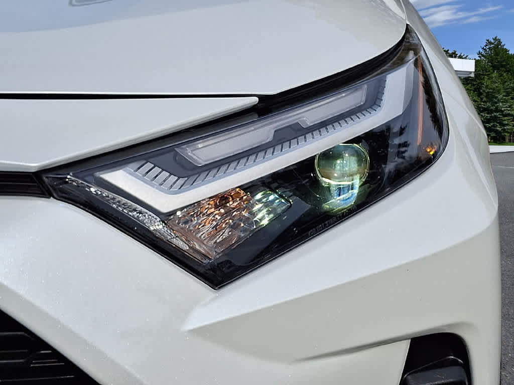 2025 Toyota RAV4 Hybrid XLE Premium