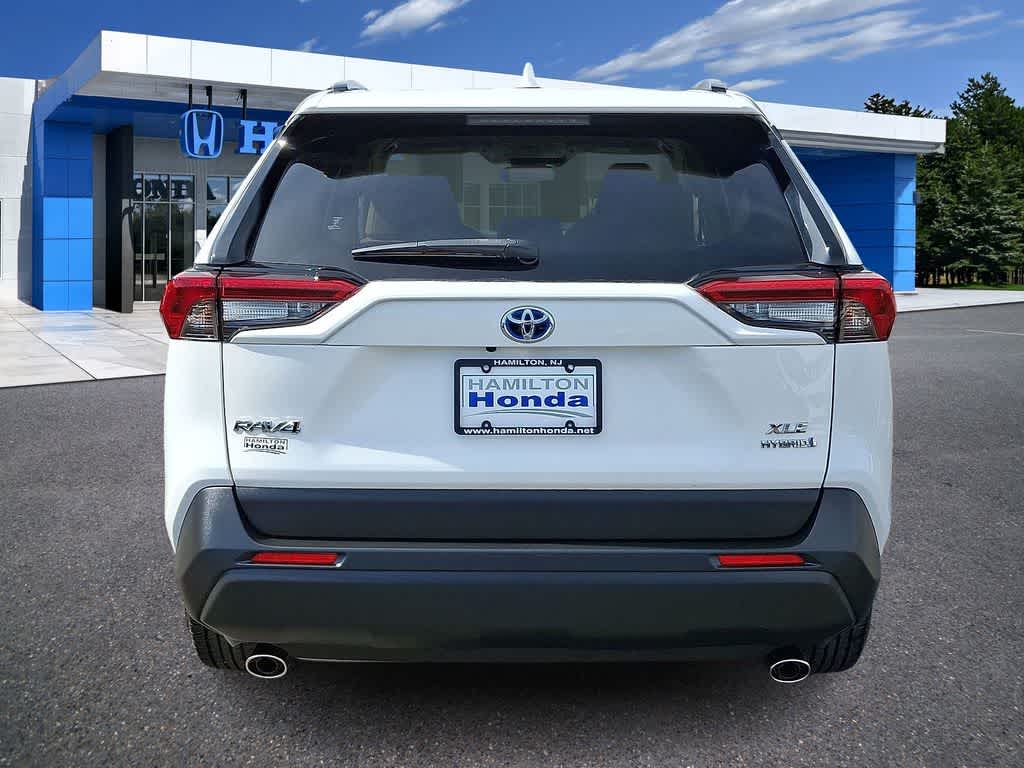 2021 Toyota RAV4 Hybrid XLE