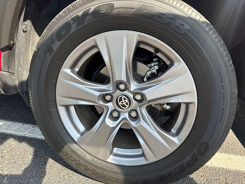 2023 Toyota RAV4 Hybrid XLE