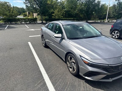 2025 Hyundai Elantra Limited