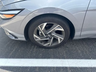 2025 Hyundai Elantra Limited