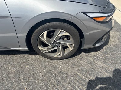 2025 Hyundai Elantra Limited