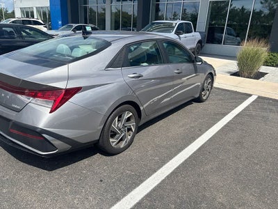 2025 Hyundai Elantra Limited