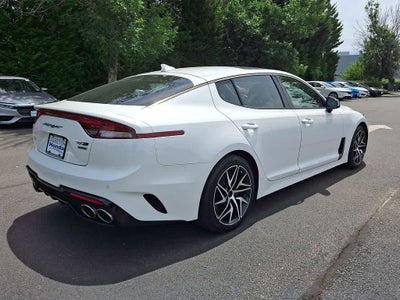 2022 Kia Stinger GT-Line