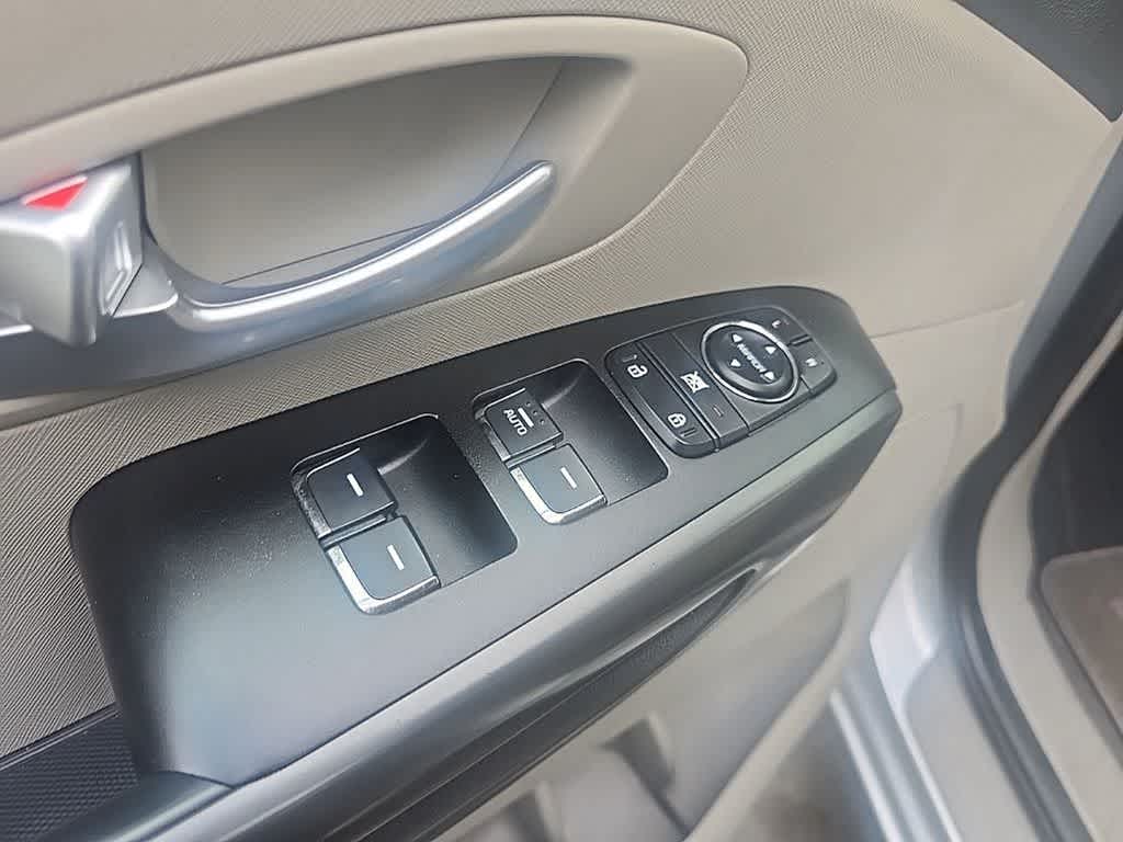 2020 Kia Sedona LX