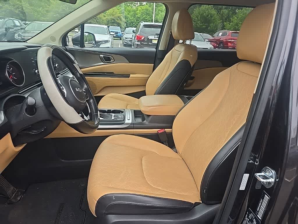 2022 Kia Carnival LXS