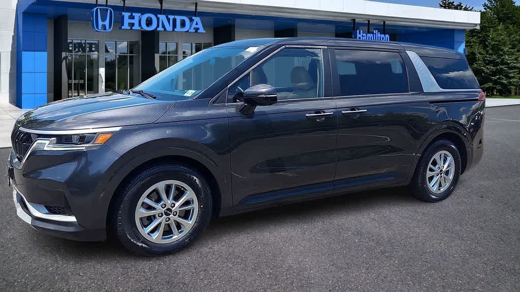 2022 Kia Carnival LXS