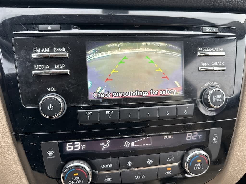 2016 Nissan Rogue SV