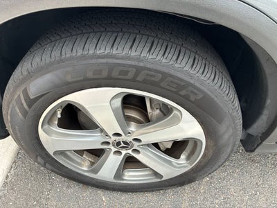 2021 Mercedes-Benz GLC 300 GLC 300