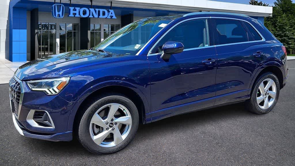 2022 Audi Q3 Premium Plus