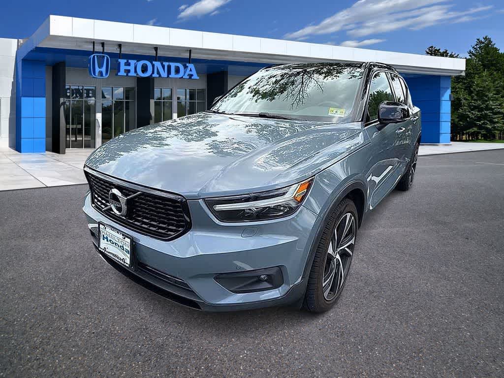 2021 Volvo XC40 R-Design