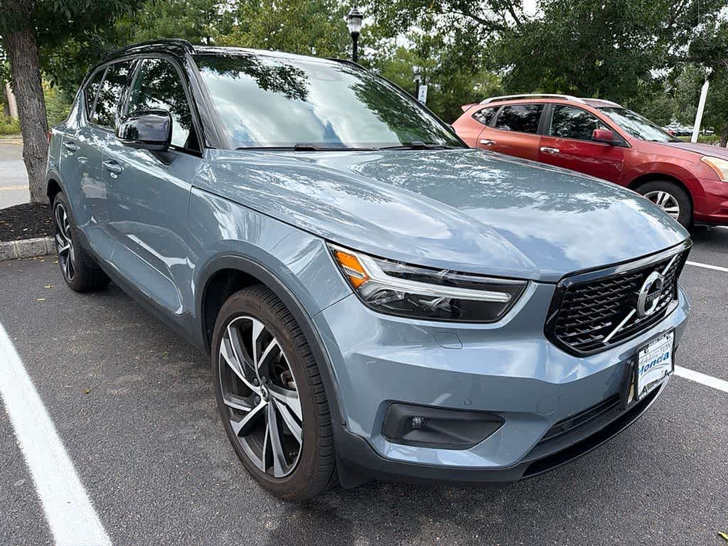 2021 Volvo XC40 R-Design