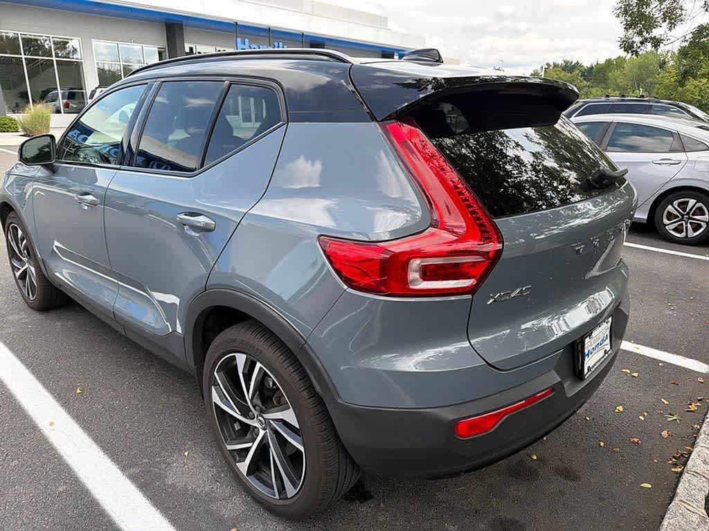 2021 Volvo XC40 R-Design