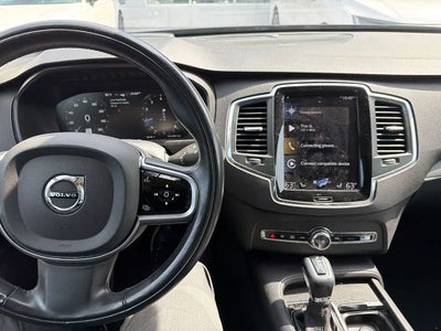 2020 Volvo XC90 Momentum