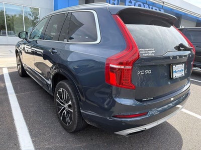 2020 Volvo XC90 Momentum