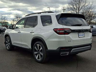 2025 Honda Pilot Touring