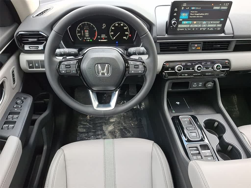 2025 Honda Pilot Touring