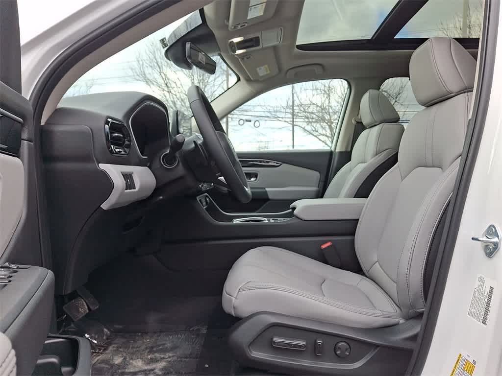 2025 Honda Pilot Touring